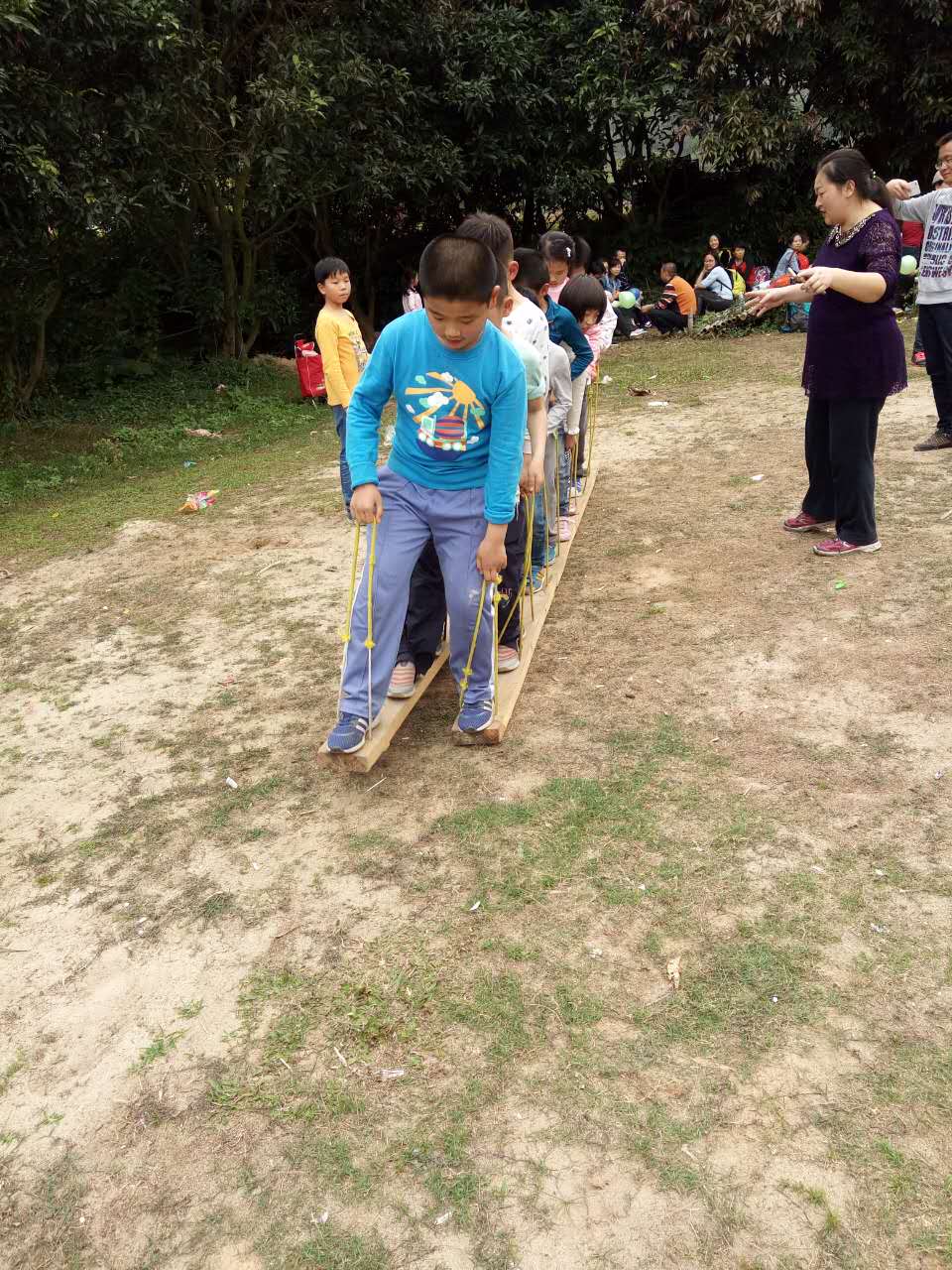 南頭城小學(xué)親子活動在深圳九龍山生態(tài)園圓滿成功